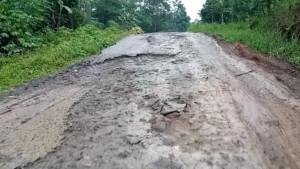 jalan-rusak-pandeglang-parah.jpg