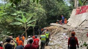 mushola-ambruk-bogor.jpg