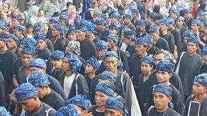pakaian-baduy-luar-seba-baduy.jpg
