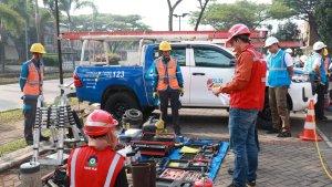 pengecekan-alat-kerja-apd-pln.jpg