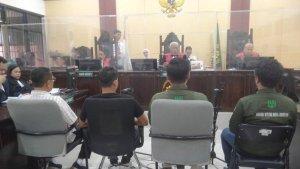 sidang-perdana-bos-rental.jpg