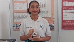 siswi-asal-Papua-Maria-Helena-Gesaur.jpg