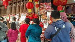 suasana-di-kawasan-pasar-lama-kota-tangerang-pada-jumat-2812022.jpg