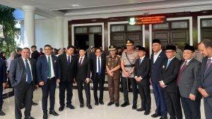 tamu-vviv-pelantikan-bupati-serang.jpg