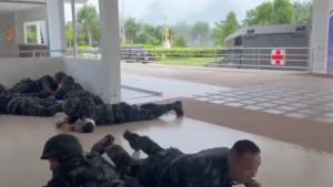 tentara-Kamboja-tiarap.jpg