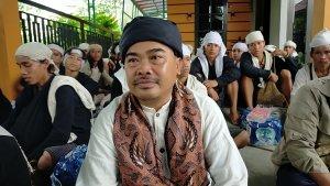 warga-baduy-dalam-dijamu-kepala-disbudpar-lebak-imam-rismahayadin.jpg