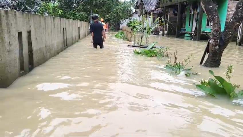 Banjir-akibat-luapan-Sungai-Cile.jpg