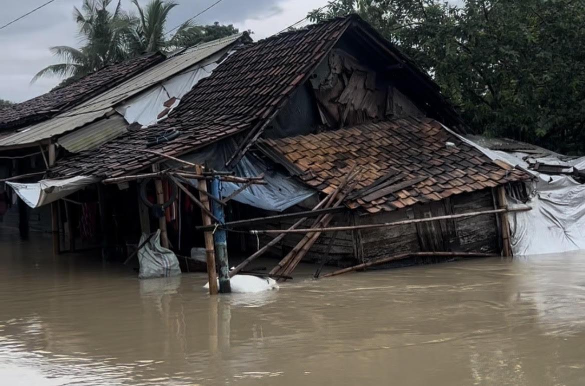 Banjir-dan-longsor-melanda-Kabupaten-Serang-Bante.jpg