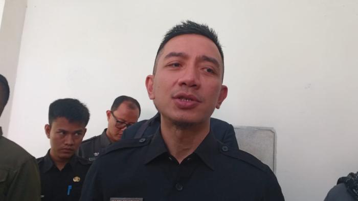 HASBI-JAYABAYA-Bupati-Lebak-Hasbi-Jayabaya-saat.jpg