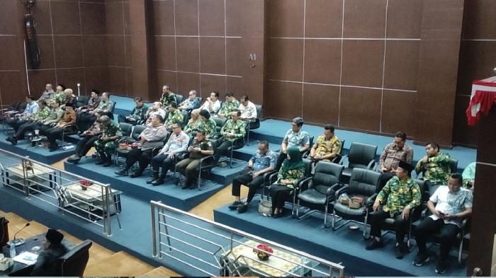KEPALA-OPD-ABSEN-DI-PARIPURNA-DPRD-SERANG.jpg