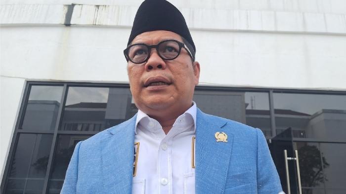 Ketua-DPRD-Provinsi-Banten-di-Pendopo-Gubernur.jpg