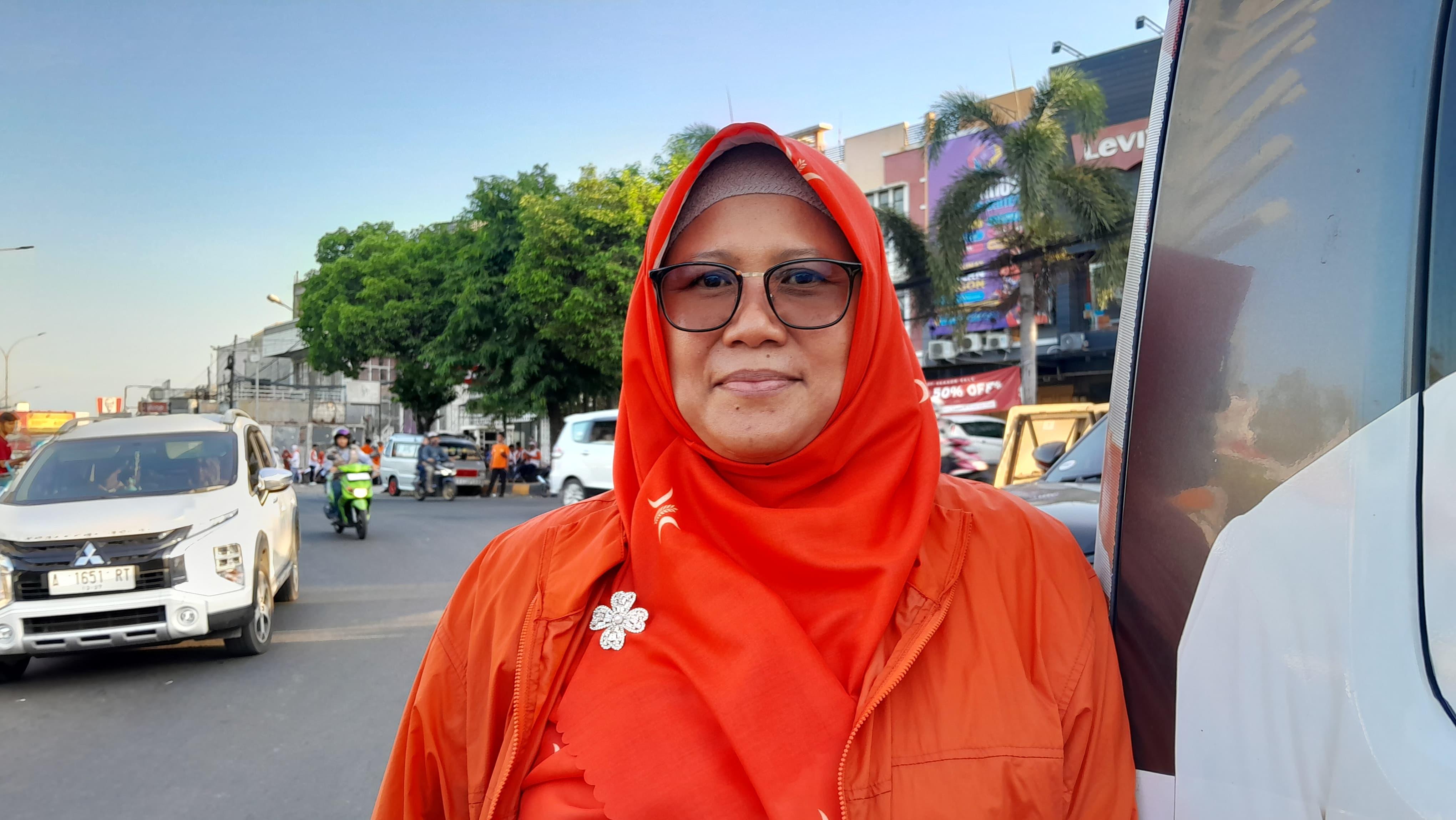 Ketua-Majelis-Pertimbangan-Daerah-MPD-PKS-Kota-Cilegon-Nurotul-Uyun.jpg