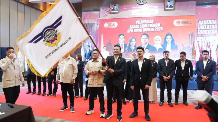 Khaerul-Fazri-dikukuhkan-menjadi-Ketua-Badan-Semi-Otonom-Basnom-HIPMI-Otomotif.jpg