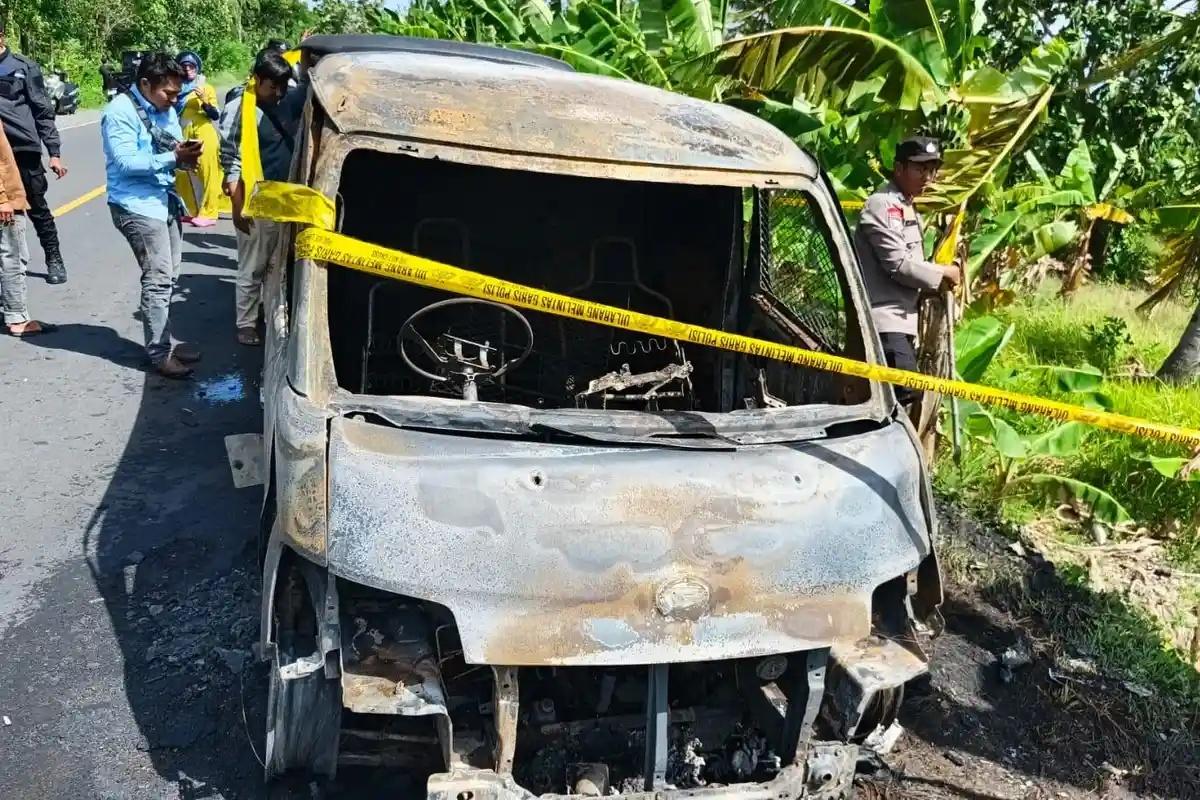 Mobil-ATM-Terbakar-di-Sulbar.jpg