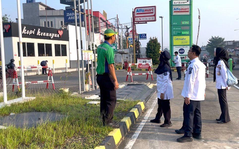 Potret-sejumlah-anggota-Dinas-Perhubungan-Dishub-Kota.jpg