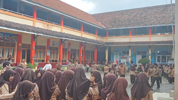 SDN-01-02-Muara-Ciujung-Barat.jpg