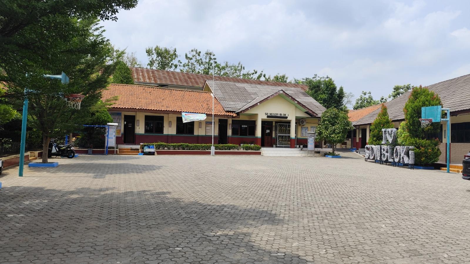 Suasana-di-lingkungan-SDN-Blok-I-Kota-Cilegon.jpg