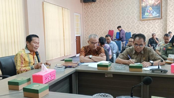 THM-Rapat-koordinasi-DPRD-dengan-Satpol-PP-dan-DPMPTSP-Kota-Serang.jpg