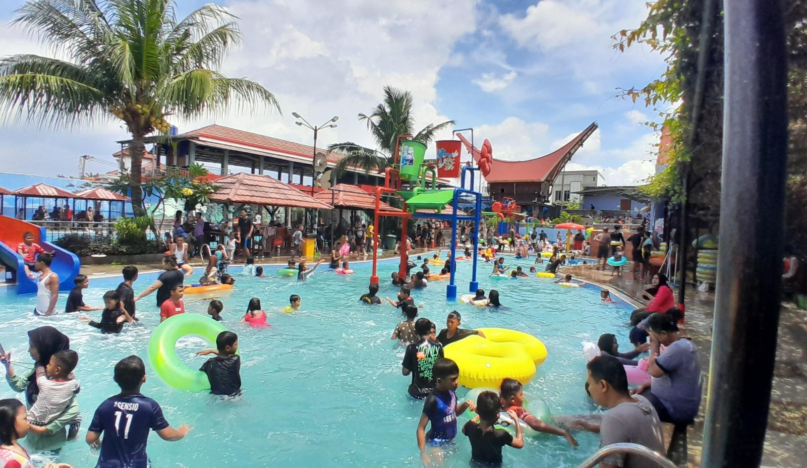 Tempat-wisata-kolam-renang-Aqualand-Park-ya.jpg
