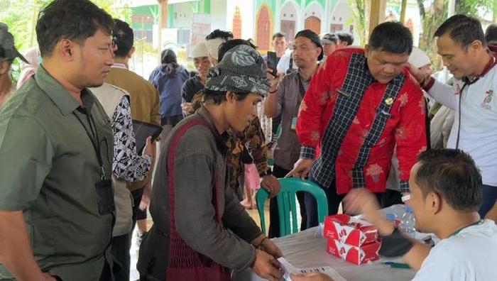 baduy-ckg-dinkes-lebak-cek-kesehatan.jpg
