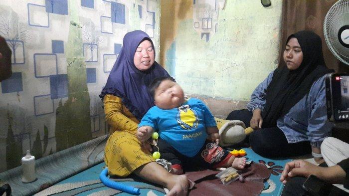 bayi-16-bulan-penderita-obesitas-bernama-m-kenzi-alfaro-di-kampung-tambun-permata.jpg