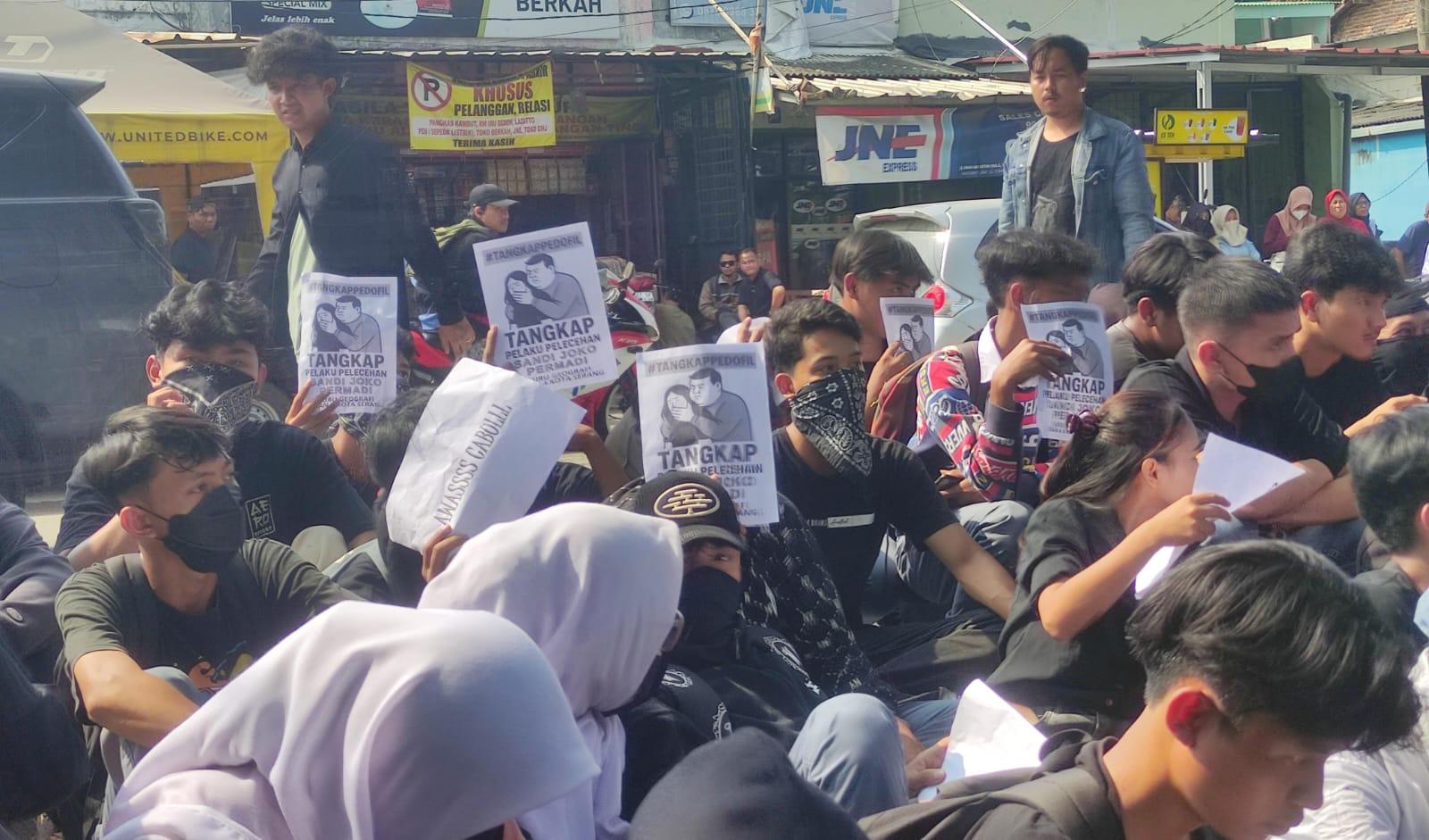 demo-sman-4-kota-serang-pelecehan-seksual.jpg