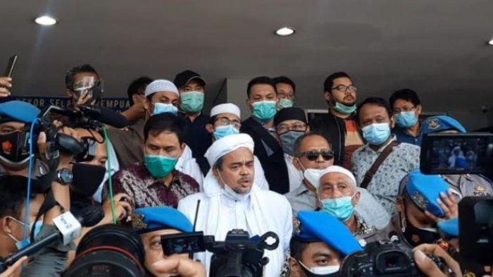habib-rizieq-di-polda.jpg
