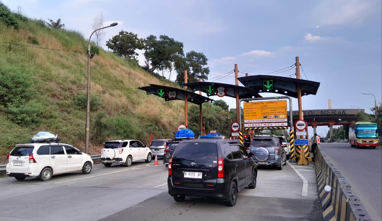 Arus Balik Lebaran: GT Merak Terpantau Mulai Dilewati Pemudik dari Pulau Sumatera