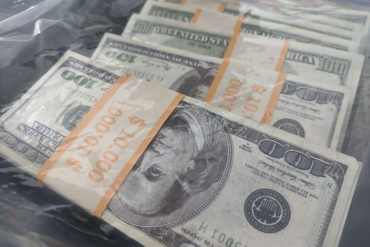 ilustrasi-uang-dolar-as.jpg