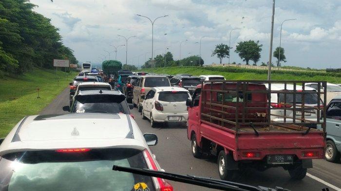 Ruas Tol Jagorawi Menuju Puncak Diberlakukan Contraflow Pagi Ini, Pastikan Saldo e-Toll Cukup