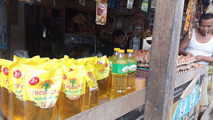 Duh! Warga Korban Banjir di Tangsel Terima Bantuan Kedaluwarsa, Berikut Penjelasan Dinas Sosial