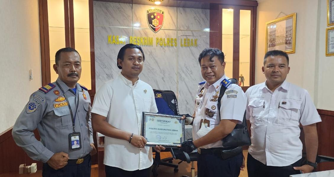 Bongkar Kasus Pencurian Lampu PJU, Satreskrim Polres Lebak Dapat Penghargaan dari Kemenhub