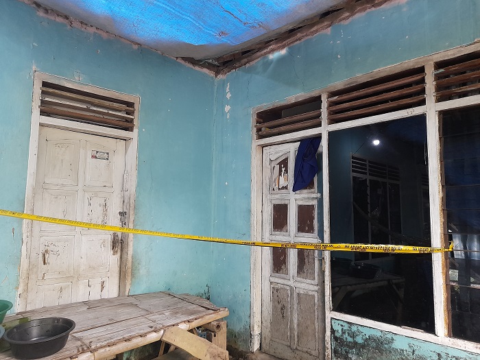 rumah-kediaman-korban-pembunuhann.jpg