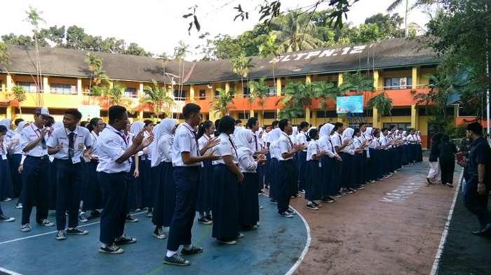 sejumlah-siswa-smp-12-jakarta.jpg