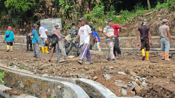 tmmd-jalan-di-cilegon.jpg