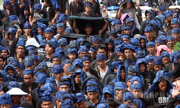 tradisi-seba-baduy-masyarakat-baduy.jpg