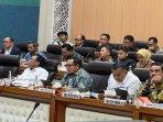 Abdul-Bari-Jamkrindo-rapat-dpr.jpg