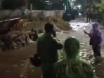 BANJIR-TANGSEL-Hujan-deras-yang-mengguyur-wilay.jpg