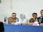 Bupati-Serang-Rapat-Apel-Radioaktif.jpg