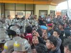 Demo-mahasiswa-di-hut-banten-hari-ini.jpg