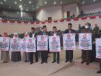 Fraksi-PKS-Provinsi-Banten-menggelar-spanduk-bertuliskan-menolak-BBM.jpg