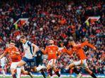 Manchester-United-atas-Tottenham.jpg