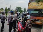Operasi-Zebra-Maung-2024-digelar-di-sekitar-rel-Kereta-Api-KA-Jalan-Jenderal-Sudirman.jpg