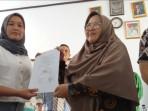 Orang-tua-siswa-SMAN-1-Cimarga-kepsek.jpg