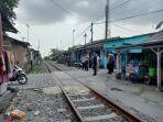 Pelajar-di-Cilegon-tertabrak-kereta-api-lokal-saat-menyebrangi-rel-kereta-di-Lingkungan-Kubang-Sepat.jpg