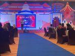 Pj-Gubernur-Banten-dan-Walikota-Cilegon-memberikan-sambutan-dalam-acara-Festival-Film-Banten-2022.jpg