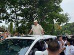 banten/Prabowo-Subianto-saat-mengunjungi-Masjid-Banten-Lama-di-Banten-Minggu-3122023.jpg