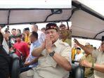 Prabowo-masjid-agung-banten.jpg