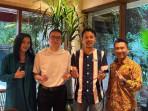 Wakil-Wali-Kota-Serang-Nur-Agis-Aulia-bersama-dua-investor-asing.jpg