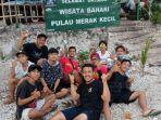 anggota-komunitas-pulau-merak-kecil-di-cilegon.jpg